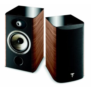 aria_906_walnut_couple_XtraLarge-1.jpg