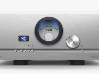Pass Labs INT-250A  Förstärkare