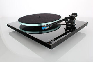 planar-3-black-offside-with-mat-gallery-1.jpg